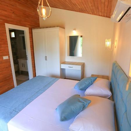 Merry Bungalow & Tent Чирали Экстерьер фото