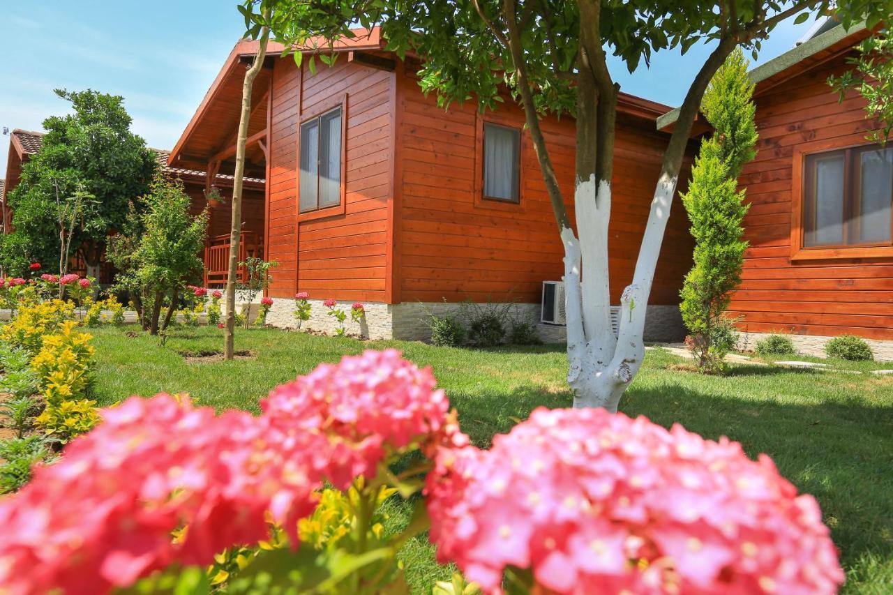 Merry Bungalow & Tent Чирали Экстерьер фото